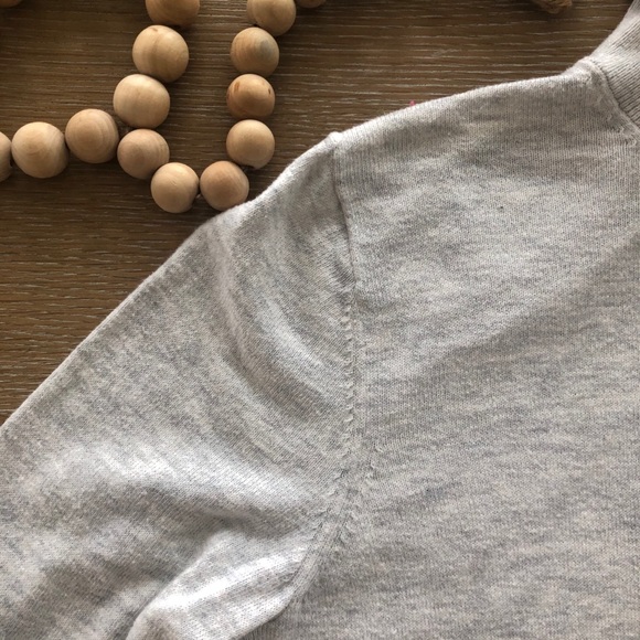 Gap cowl neck light gray women’s sweater size Med - Picture 5 of 6